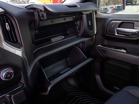 Used 2026 Chevrolet Silverado 1500 Custom w/ Turbomax Blackout Package image 19