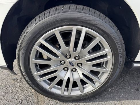 Used 2023 Ford Expedition Max Limited image 12