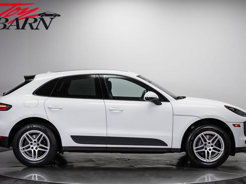 Used 2021 Porsche Macan AWD/4WD image 6