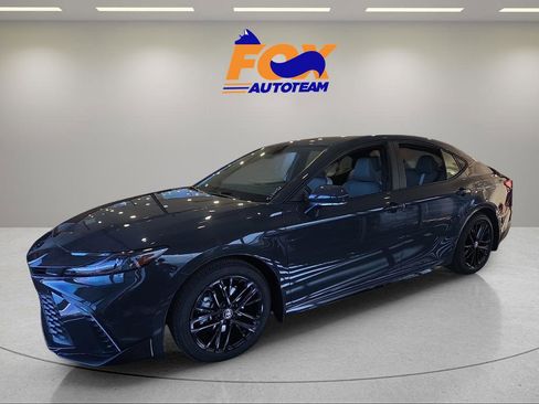 New 2026 Toyota Camry SE FWD image 2