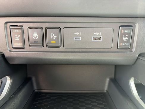 Used 2024 Nissan Frontier SL w/ Technology Package RWD image 27