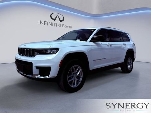 Used 2023 Jeep Grand Cherokee L Laredo RWD image 1