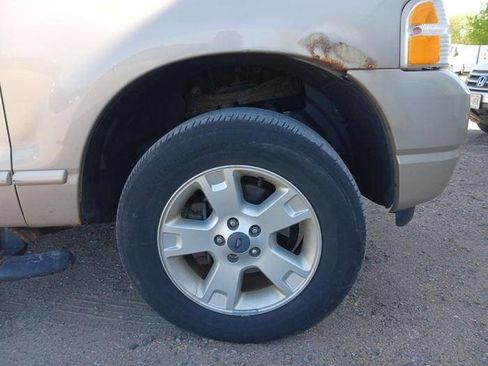 Used 2005 Ford Explorer Sport XLT AWD/4WD image 14