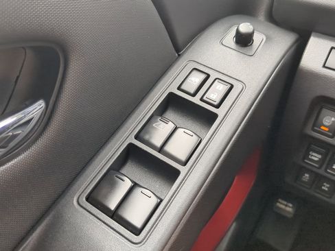 Used 2023 Nissan Frontier PRO-4X w/ Pro Convenience Package image 19