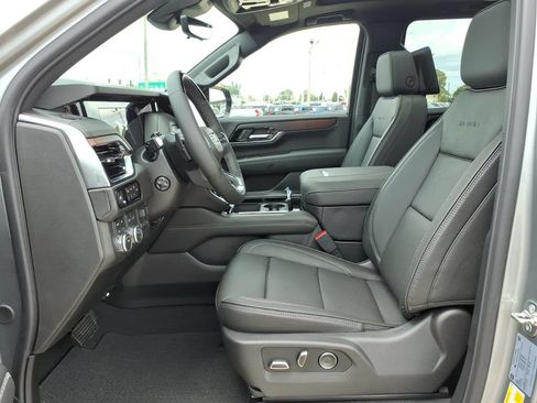 New 2026 GMC Yukon XL Denali w/ Advanced Technology Package AWD/4WD image 11