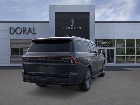 New 2026 Lincoln Navigator L Premier AWD/4WD image 8