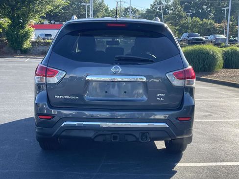 Used 2014 Nissan Pathfinder SL w/ Trailer Tow Package AWD/4WD image 5