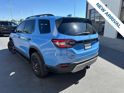 Used 2025 Honda Pilot TrailSport image 5
