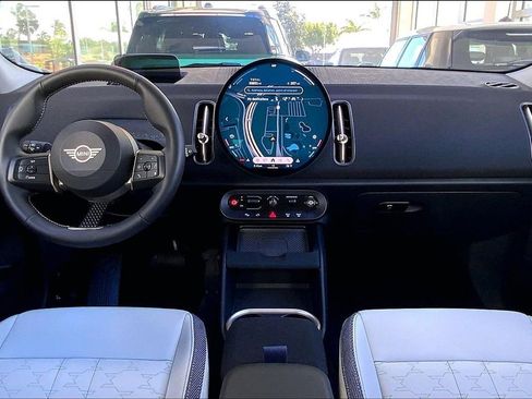 Certified 2025 MINI Cooper Countryman SE AWD/4WD image 17