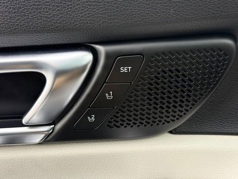 Used 2021 Kia Telluride SX w/ SX Prestige Package image 15