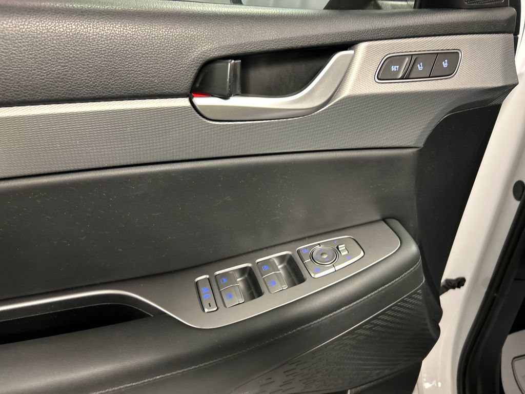 Used 2022 Hyundai Palisade SEL w/ 8P Bench Seat Package FWD image 12
