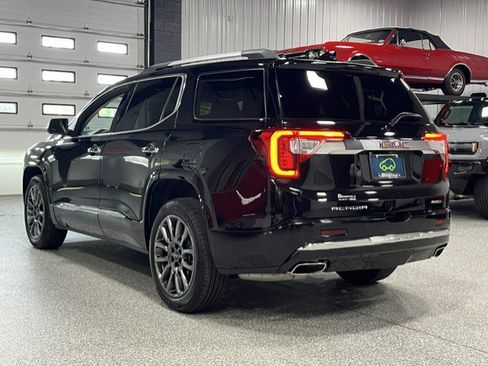 Certified 2023 GMC Acadia Denali w/ Black Diamond Edition AWD/4WD image 3