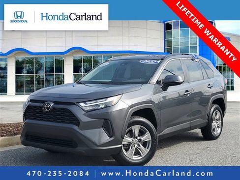 Used 2022 Toyota RAV4 XLE image 1