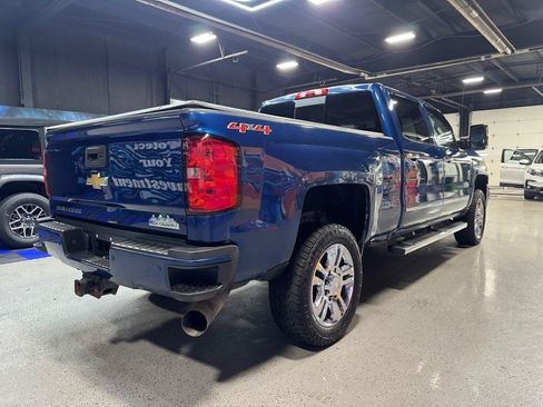 Used 2016 Chevrolet Silverado 2500 High Country w/ Duramax Plus Package AWD/4WD image 6