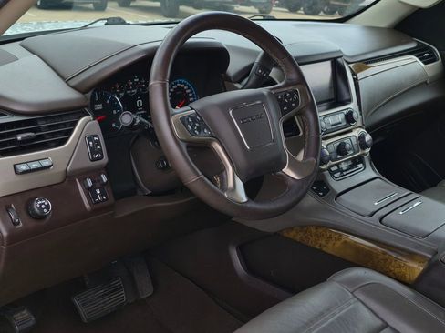 Used 2017 GMC Yukon XL Denali RWD image 26
