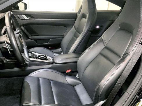 Used 2024 Porsche 911 Carrera 4S w/ Premium Package image 8