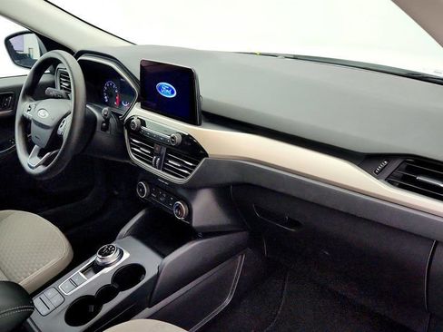 Used 2022 Ford Escape SE image 23