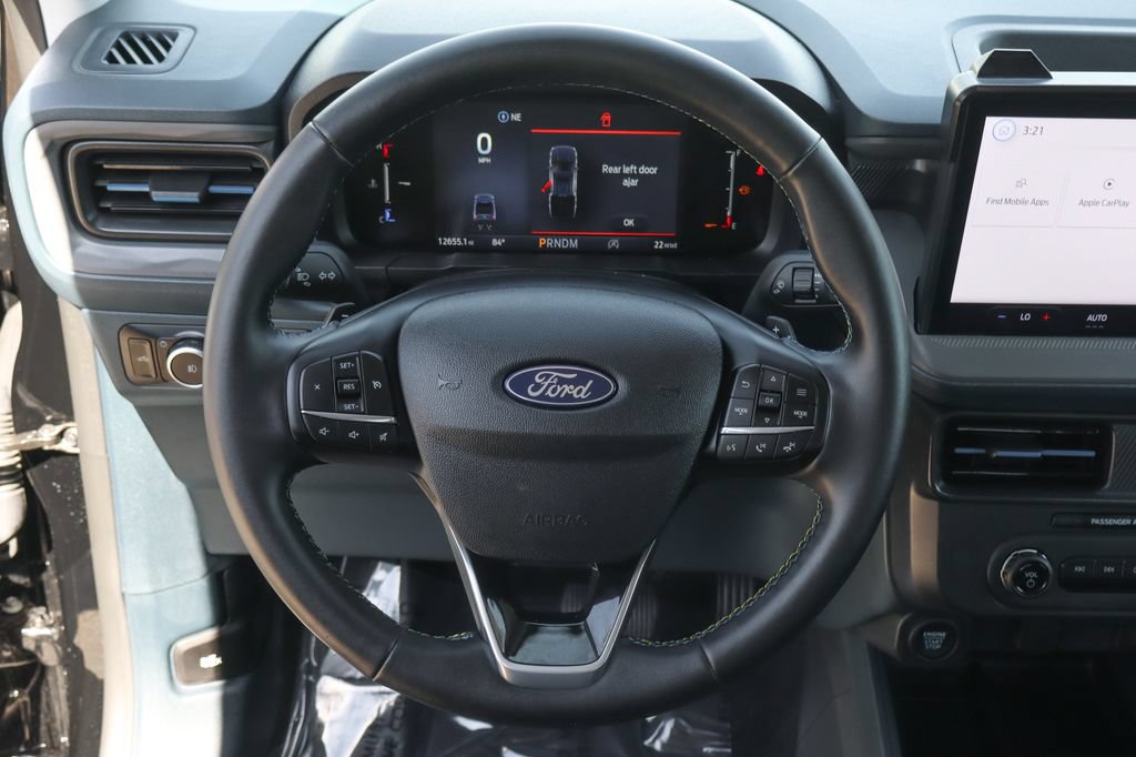 Used 2025 Ford Maverick Lobo AWD/4WD image 25