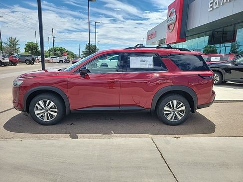 New 2026 Nissan Pathfinder SL w/ Cargo Package FWD image 4