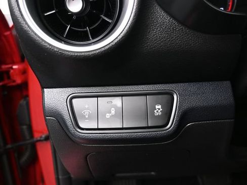 Used 2022 Kia Forte LXS w/ LXS Technology Package FWD image 14