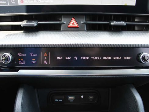 New 2024 Kia Sportage SX image 39