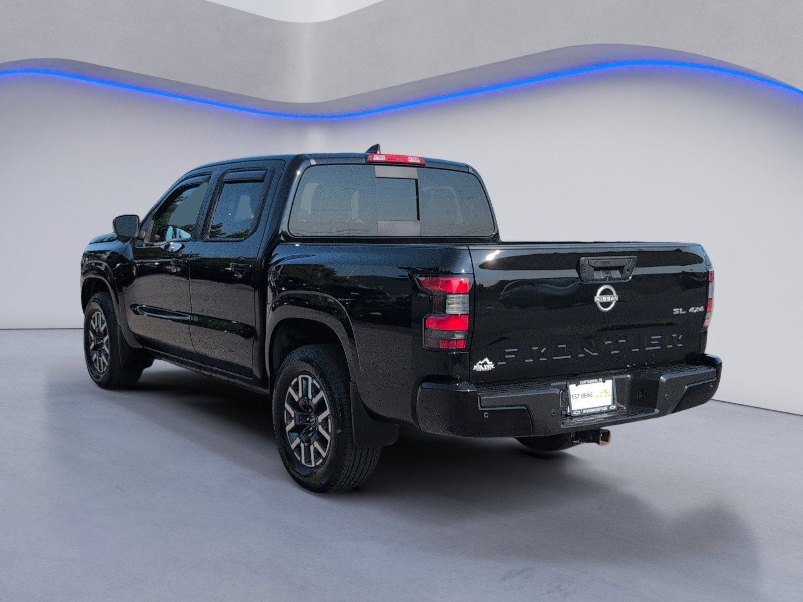 Used 2024 Nissan Frontier SL w/ Technology Package AWD/4WD image 3