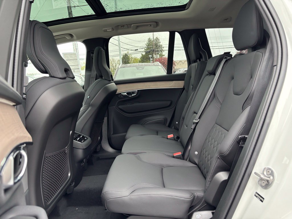 New 2026 Volvo XC90 B6 Core w/ Protection Package AWD/4WD image 16