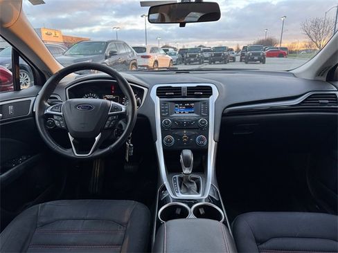 Used 2014 Ford Fusion SE w/ Equipment Group 201A image 19