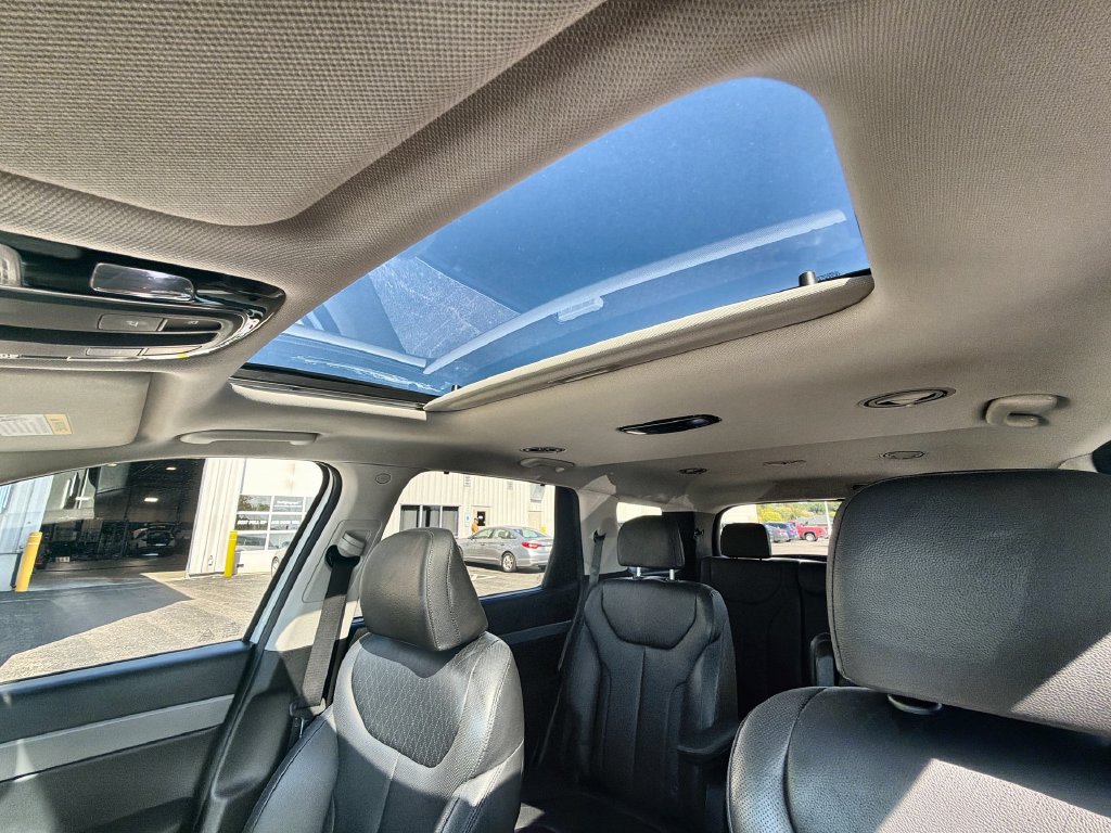 Used 2021 Hyundai Palisade SEL w/ Premium Package AWD/4WD image 16