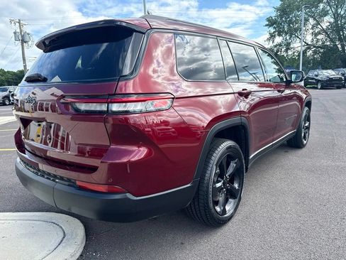 Used 2023 Jeep Grand Cherokee L Laredo AWD/4WD image 9