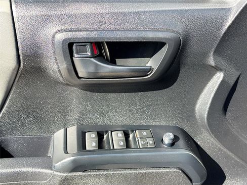 Used 2023 Toyota Tacoma SR image 18