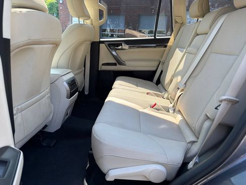 Used 2023 Lexus GX 460 Premium w/ Premium Package AWD/4WD image 27