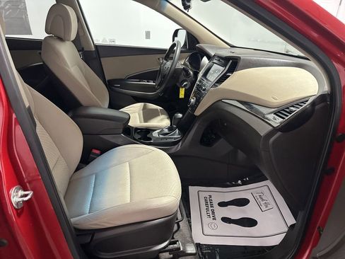 Used 2018 Hyundai Santa Fe SE FWD image 24