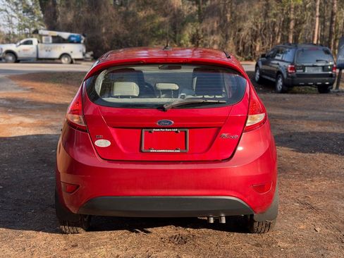 Used 2011 Ford Fiesta SE w/ 202A Rapid Spec Order Code image 5