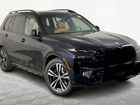 New 2026 BMW X7 xDrive40i image 3
