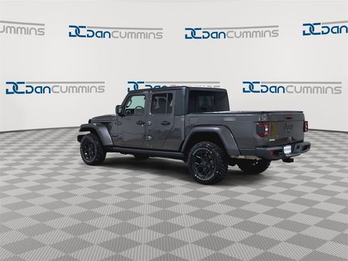 Used 2024 Jeep Gladiator Sport image 6