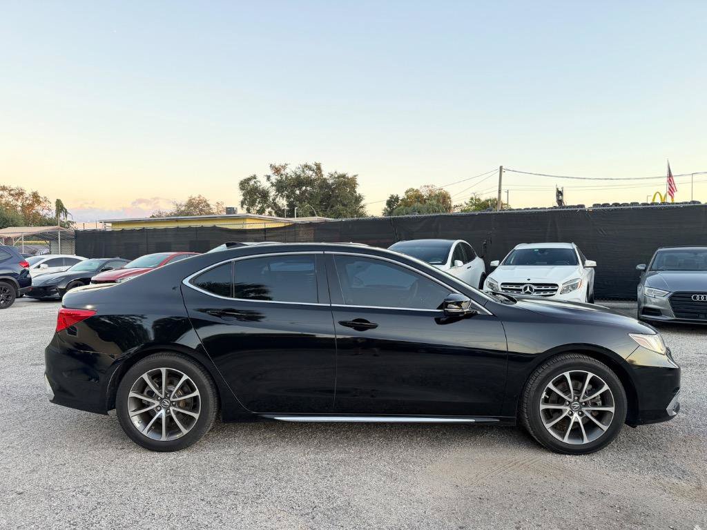 Used 2018 Acura TLX w/ Technology Package FWD image 4