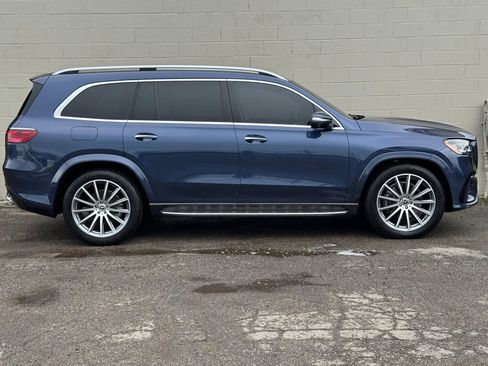 Used 2025 Mercedes-Benz GLS 450 4MATIC w/ AMG Line Exterior image 15