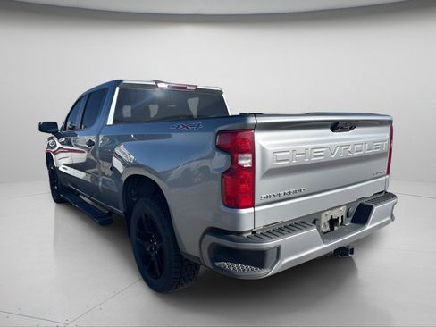 Used 2023 Chevrolet Silverado 1500 Custom AWD/4WD image 9