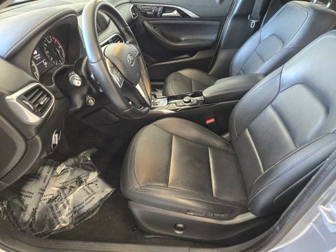 Used 2017 INFINITI QX30 Premium w/ Cargo Package image 18