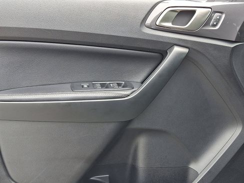 Certified 2019 Ford Ranger Lariat w/ Equipment Group 501A Mid image 13