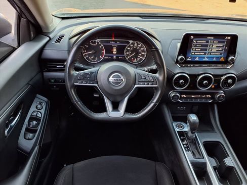 Used 2021 Nissan Sentra SV image 14