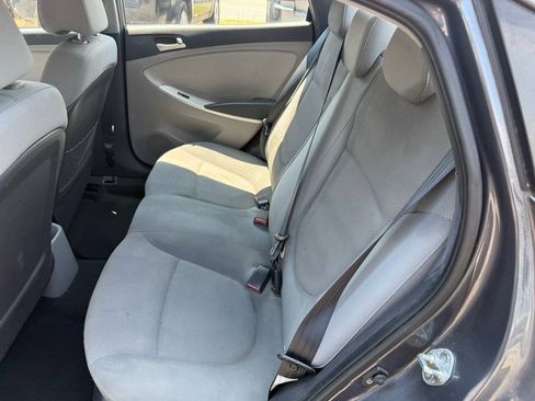 Used 2012 Hyundai Accent GLS FWD image 13