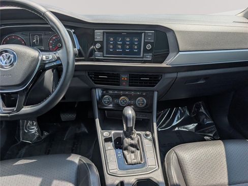Used 2021 Volkswagen Jetta SE w/ SE Cold Weather Package FWD image 18