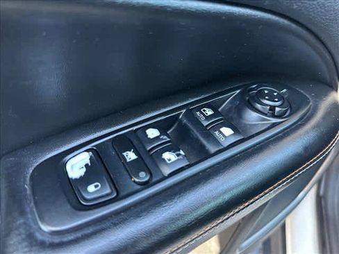 Used 2018 Jeep Compass Latitude w/ Popular Equipment Group AWD/4WD image 14