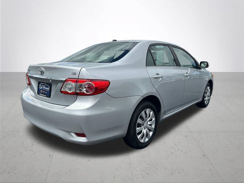 Used 2013 Toyota Corolla LE FWD image 7