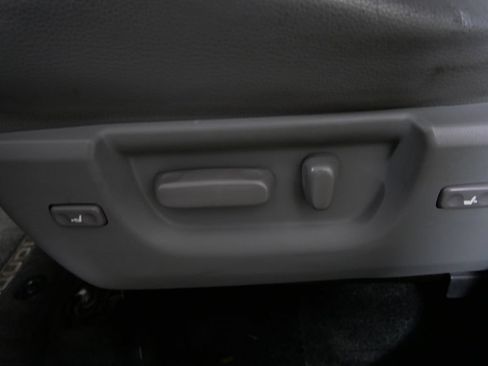 Used 2016 Toyota Sequoia Limited w/ Safety & Convenience Package AWD/4WD image 19