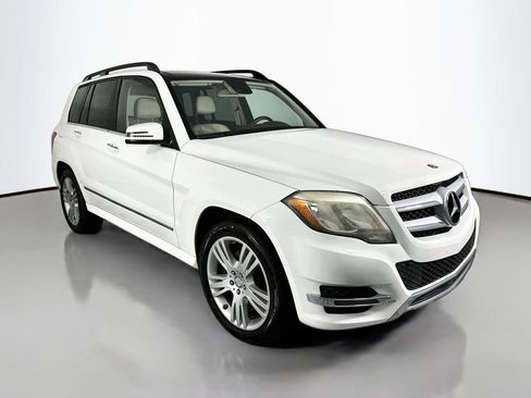 Used 2015 Mercedes-Benz GLK 350 4MATIC image 7