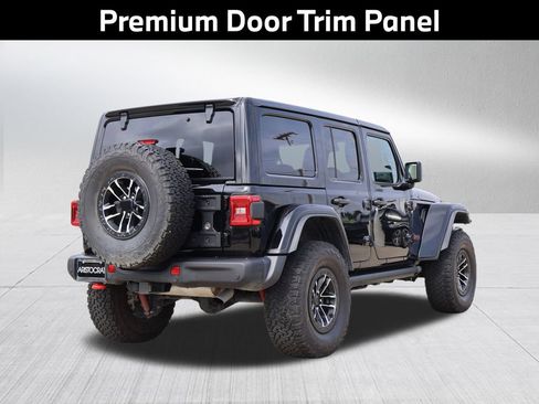 Used 2025 Jeep Wrangler Unlimited Rubicon AWD/4WD image 29