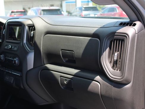 Used 2025 Chevrolet Silverado 1500 W/T w/ WT Value Package AWD/4WD image 31